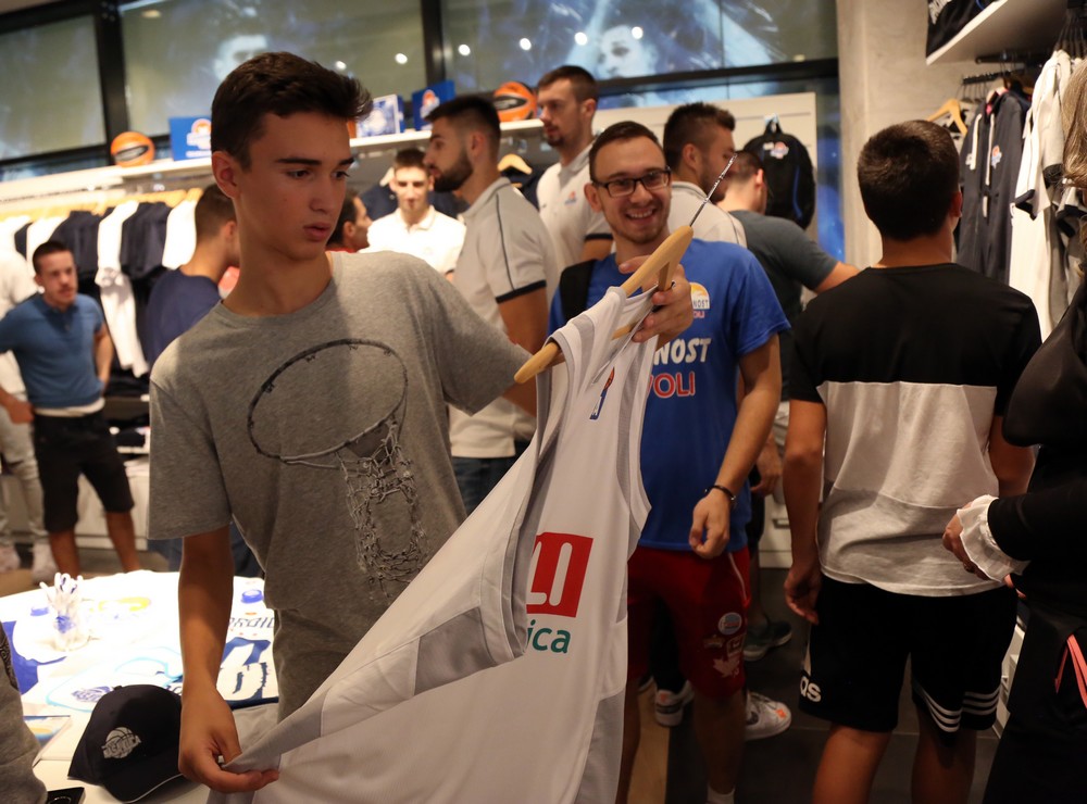 Fan Shop